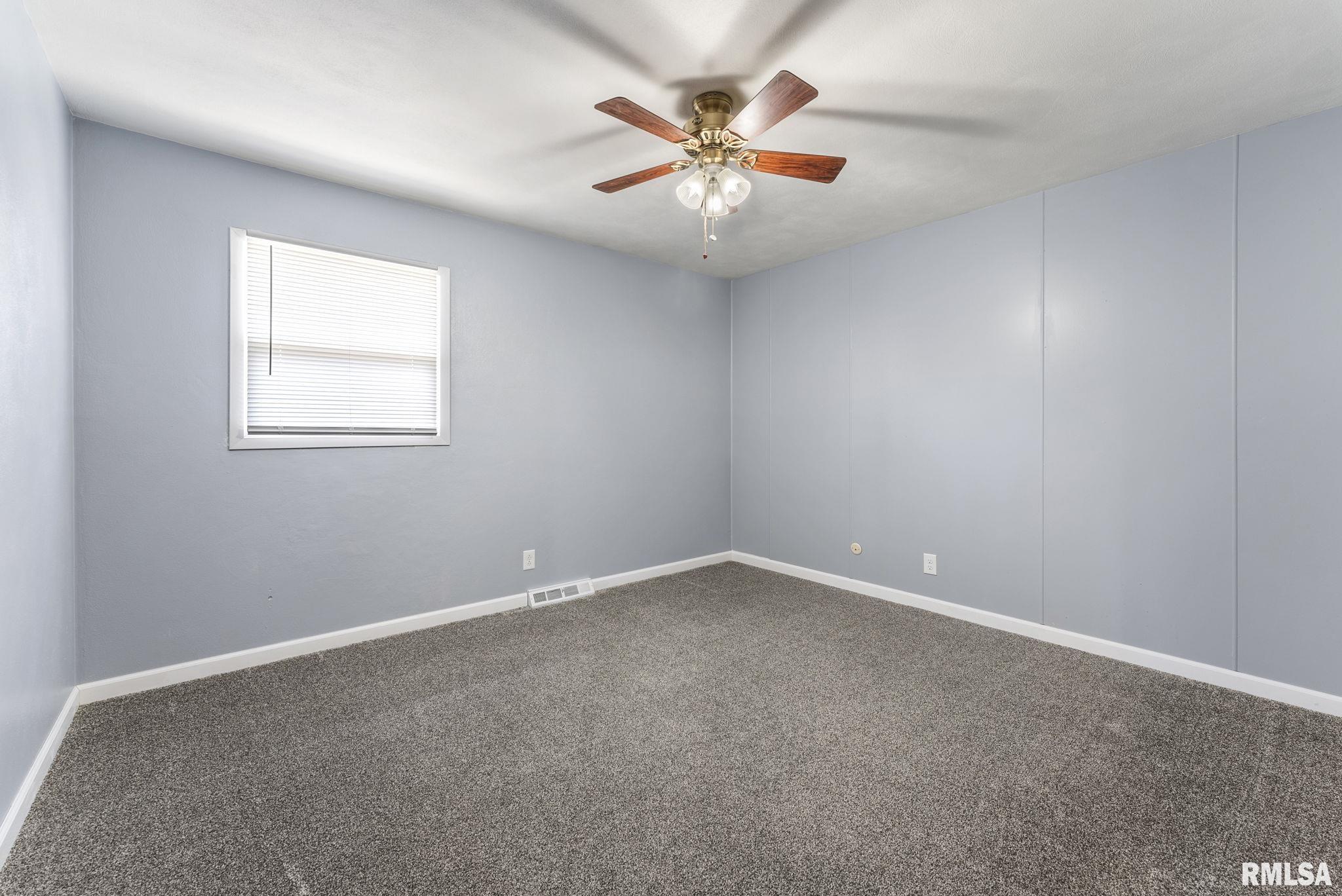 3019 4th Street A, East Moline, Illinois image 18