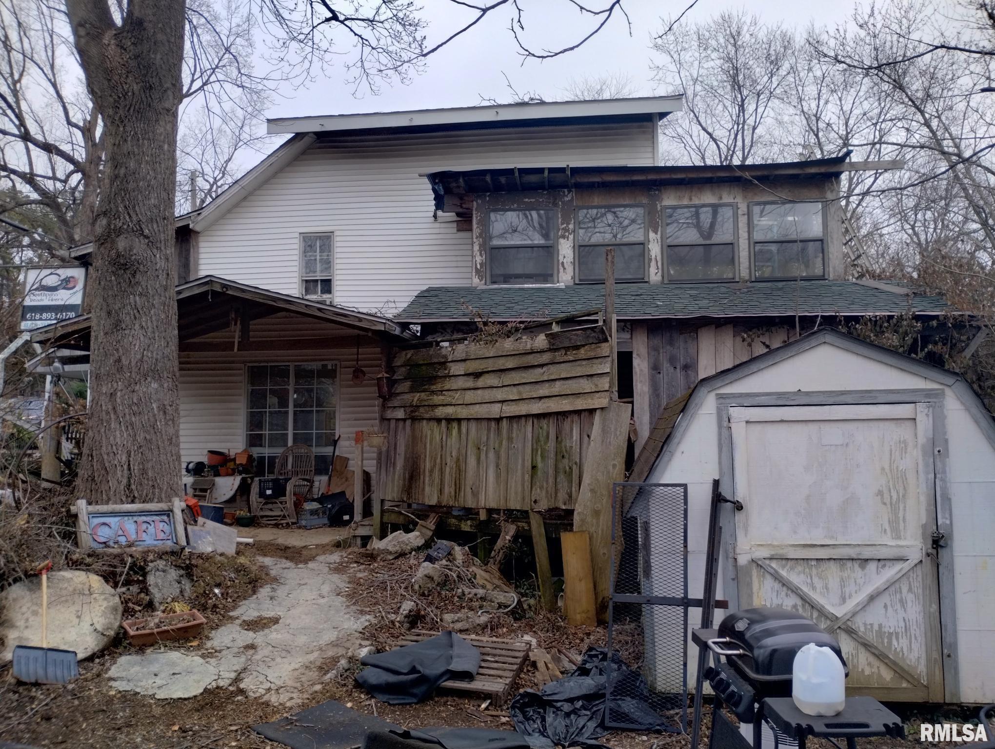 203 E Ash Street, Cobden, Illinois image 3