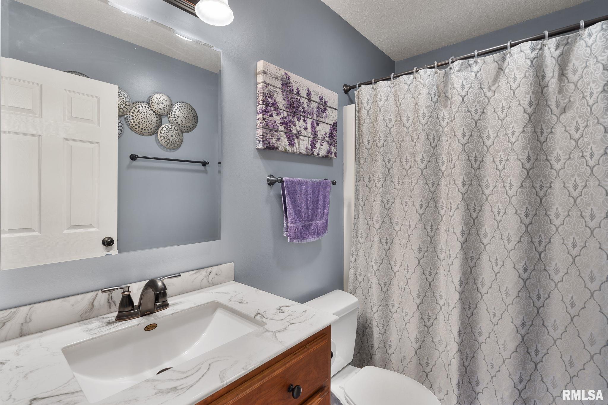 1439 Zenith Court, Davenport, Iowa image 18