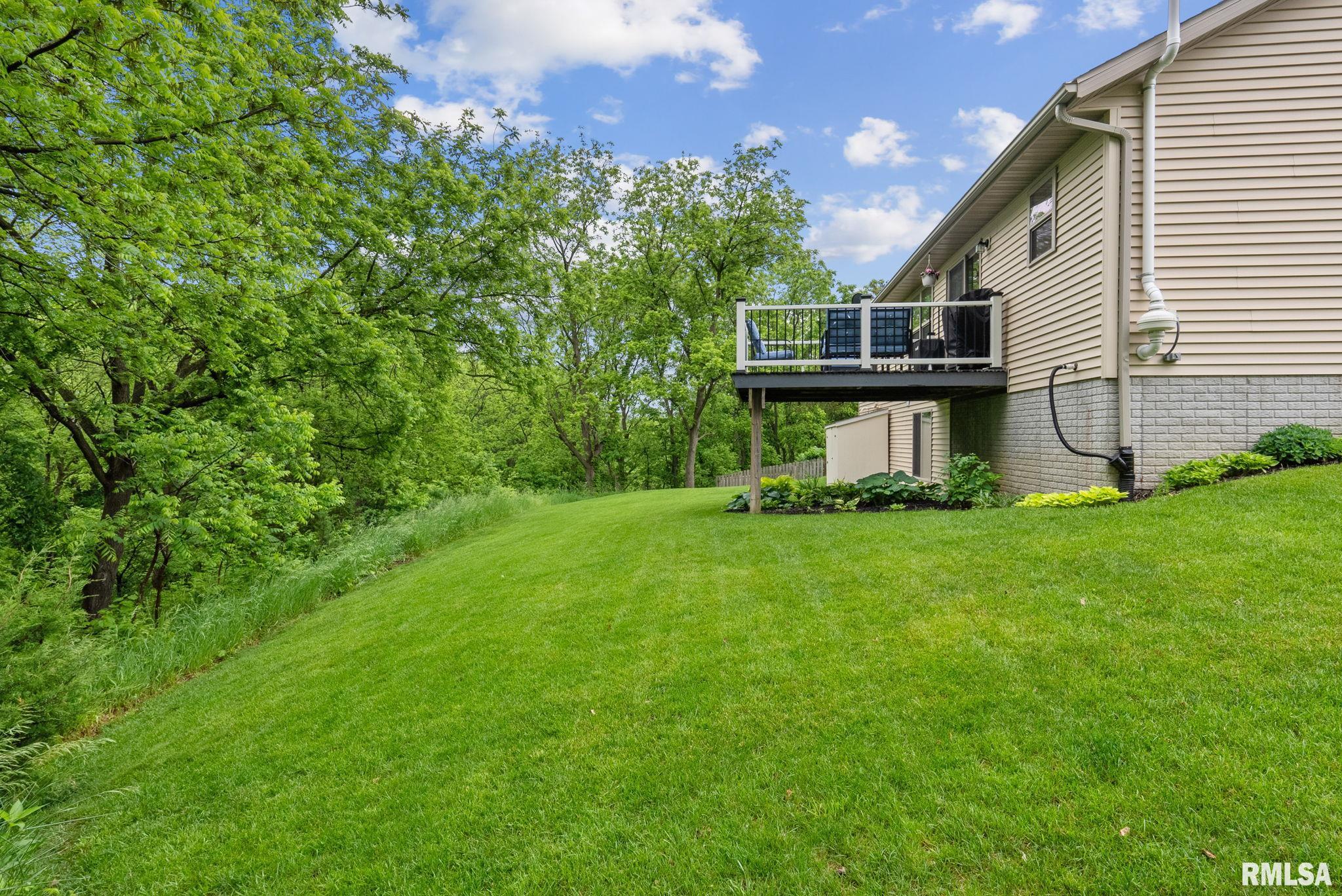 1439 Zenith Court, Davenport, Iowa image 32