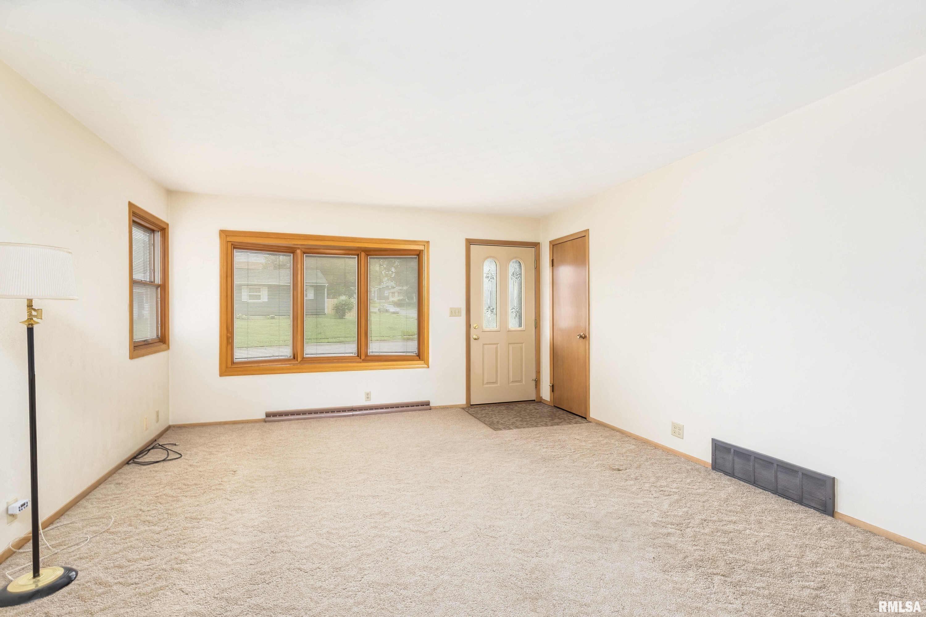 2343 N Clark Street, Davenport, Iowa image 4