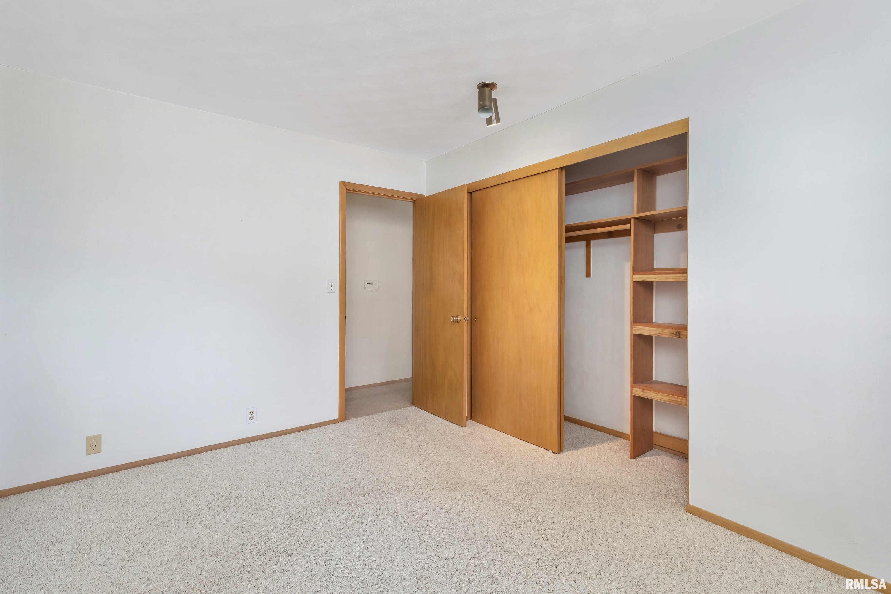 2343 N Clark Street, Davenport, Iowa image 12