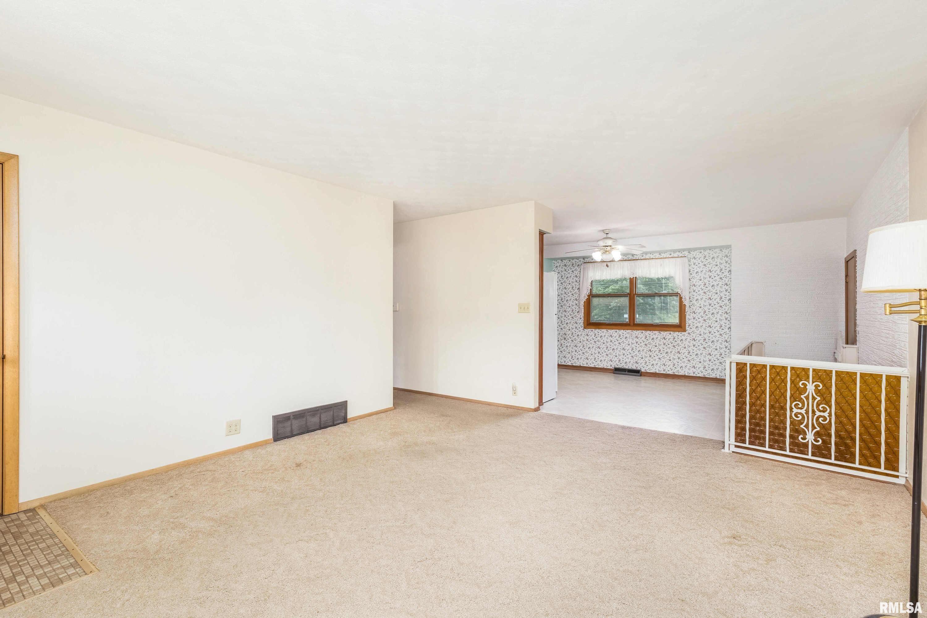 2343 N Clark Street, Davenport, Iowa image 3