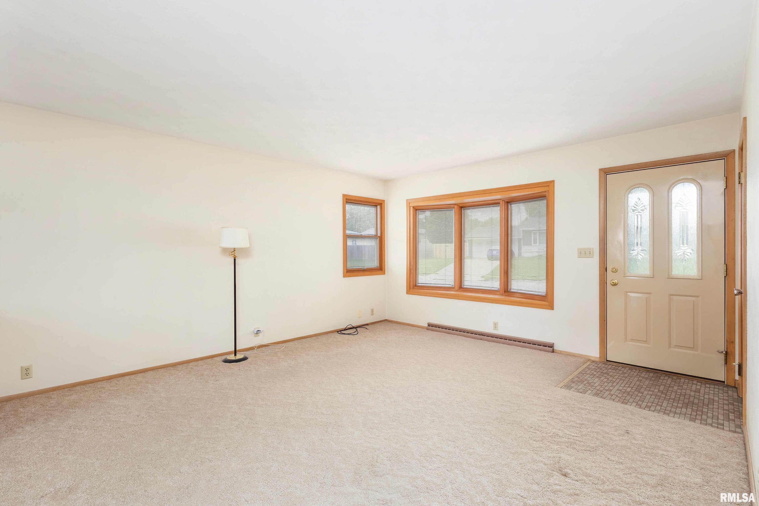 2343 N Clark Street, Davenport, Iowa image 5