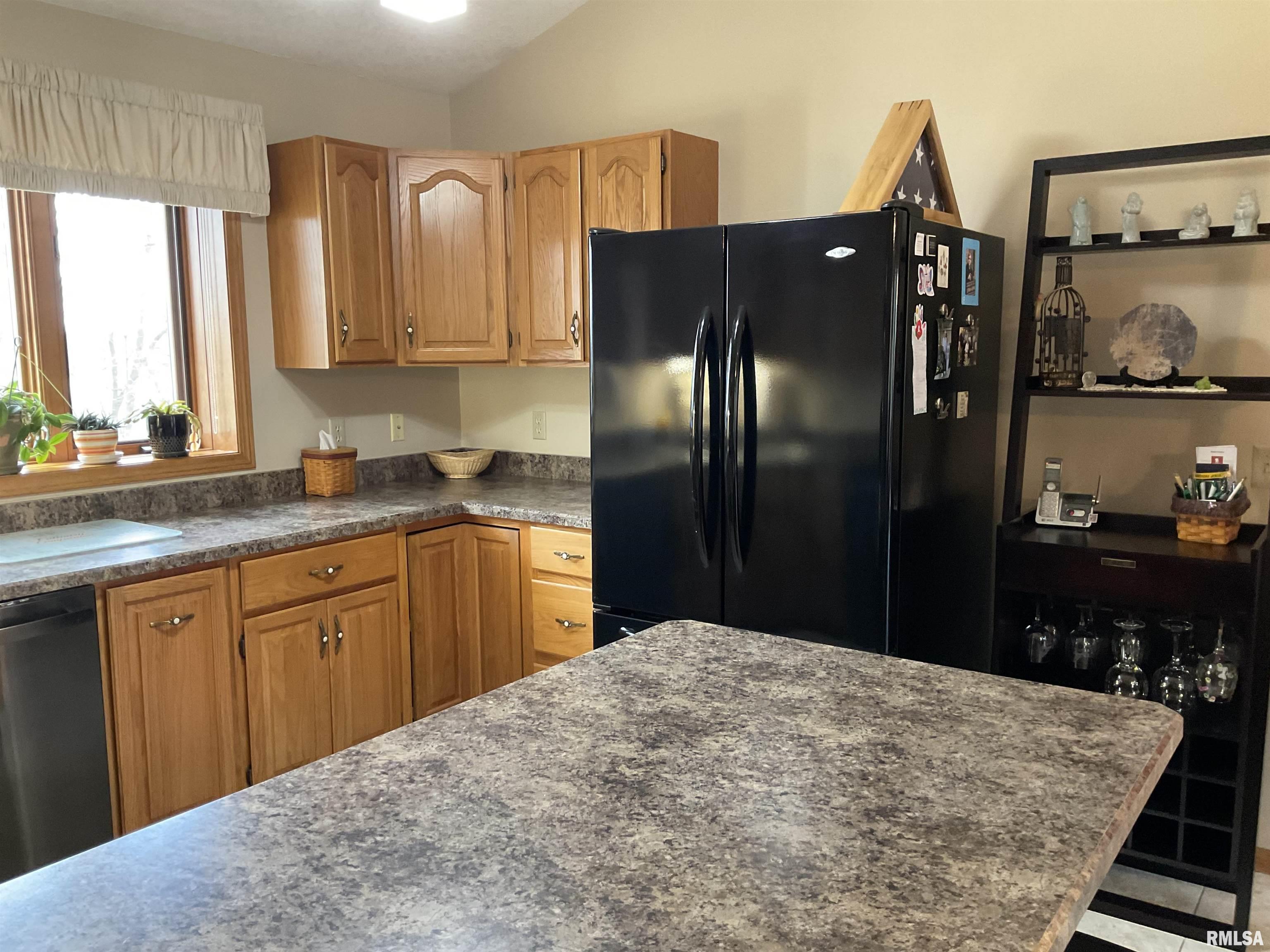 22110 282nd Avenue, Le Claire, Iowa image 20