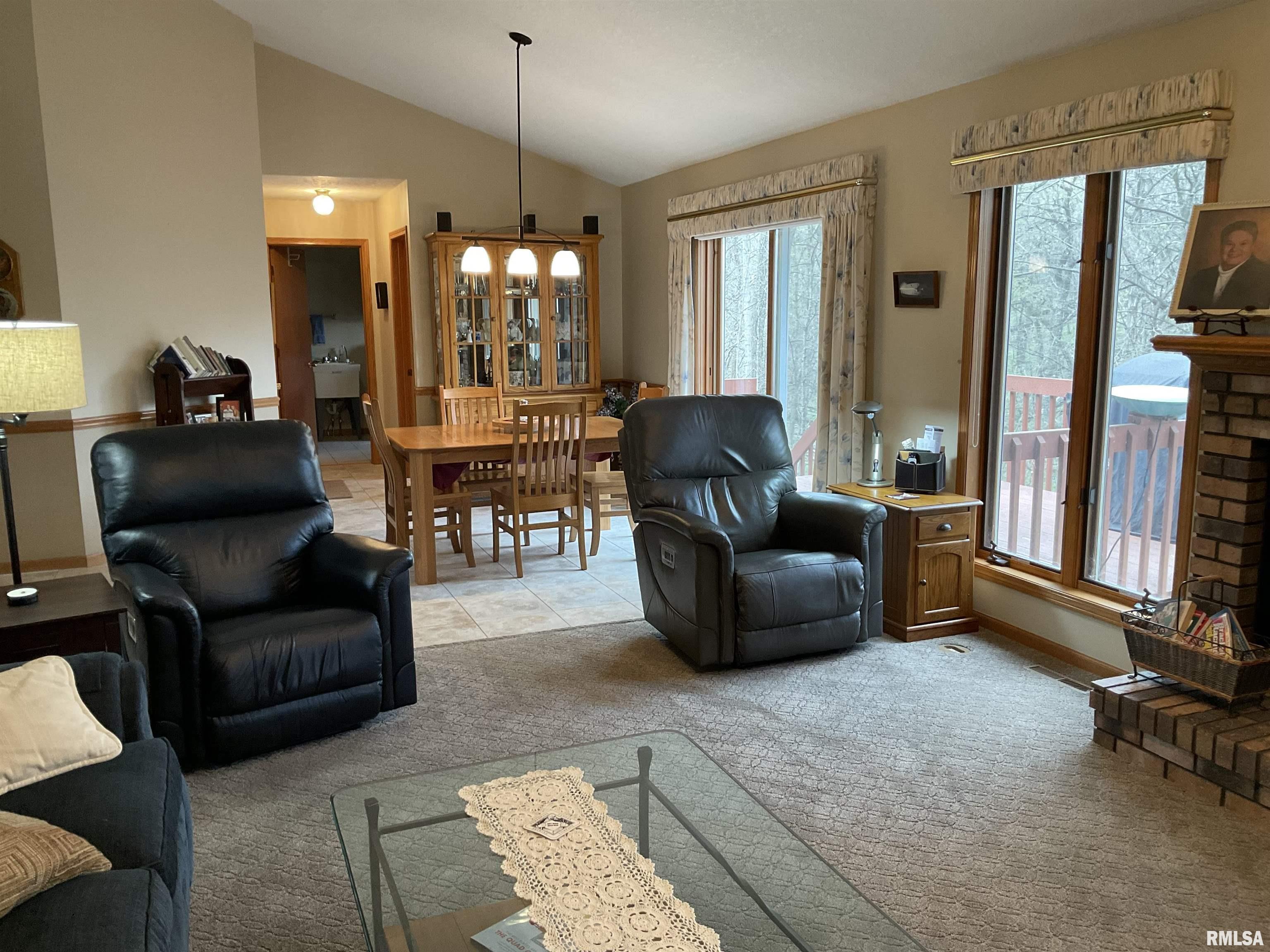 22110 282nd Avenue, Le Claire, Iowa image 17
