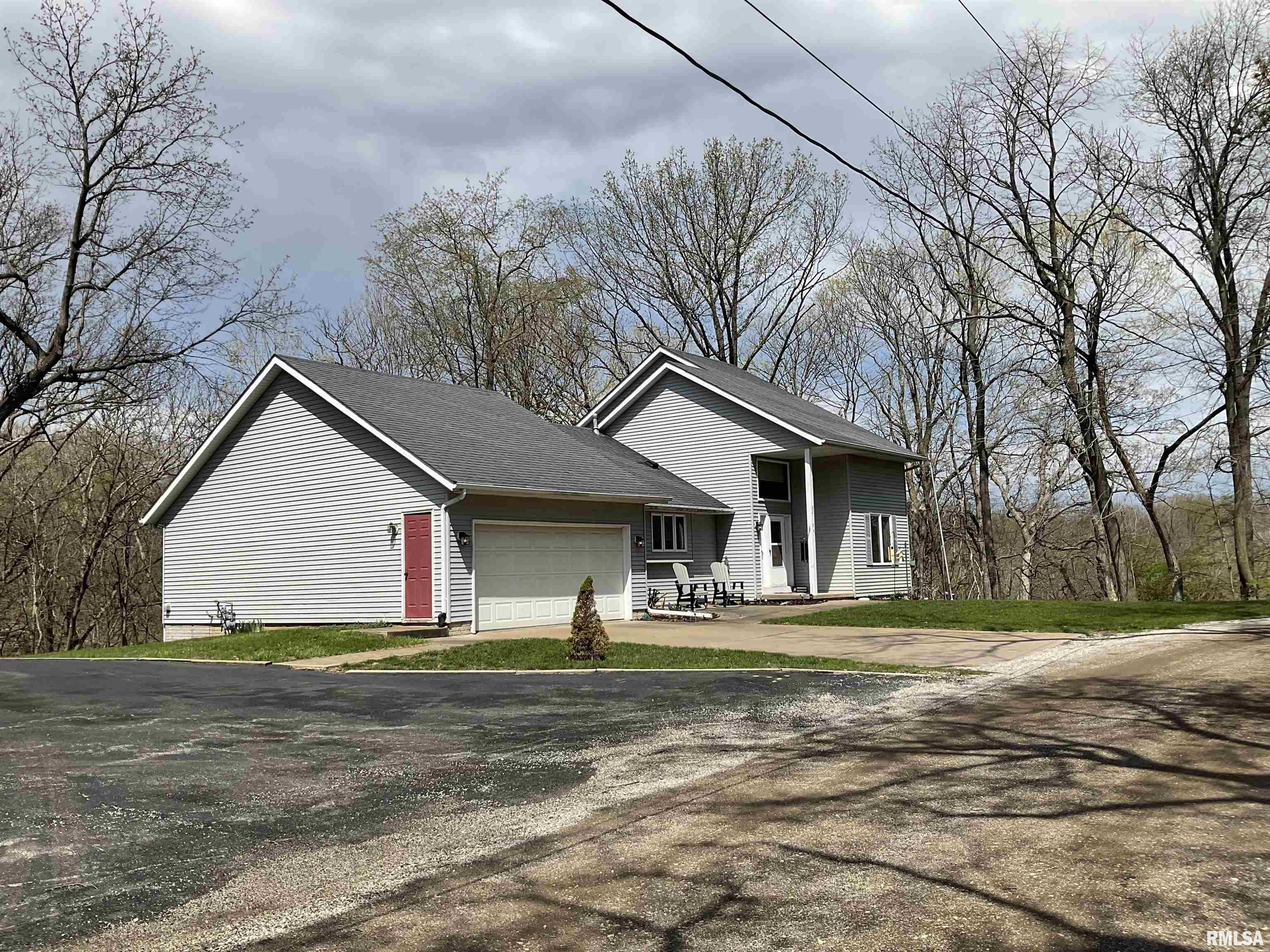 22110 282nd Avenue, Le Claire, Iowa image 3