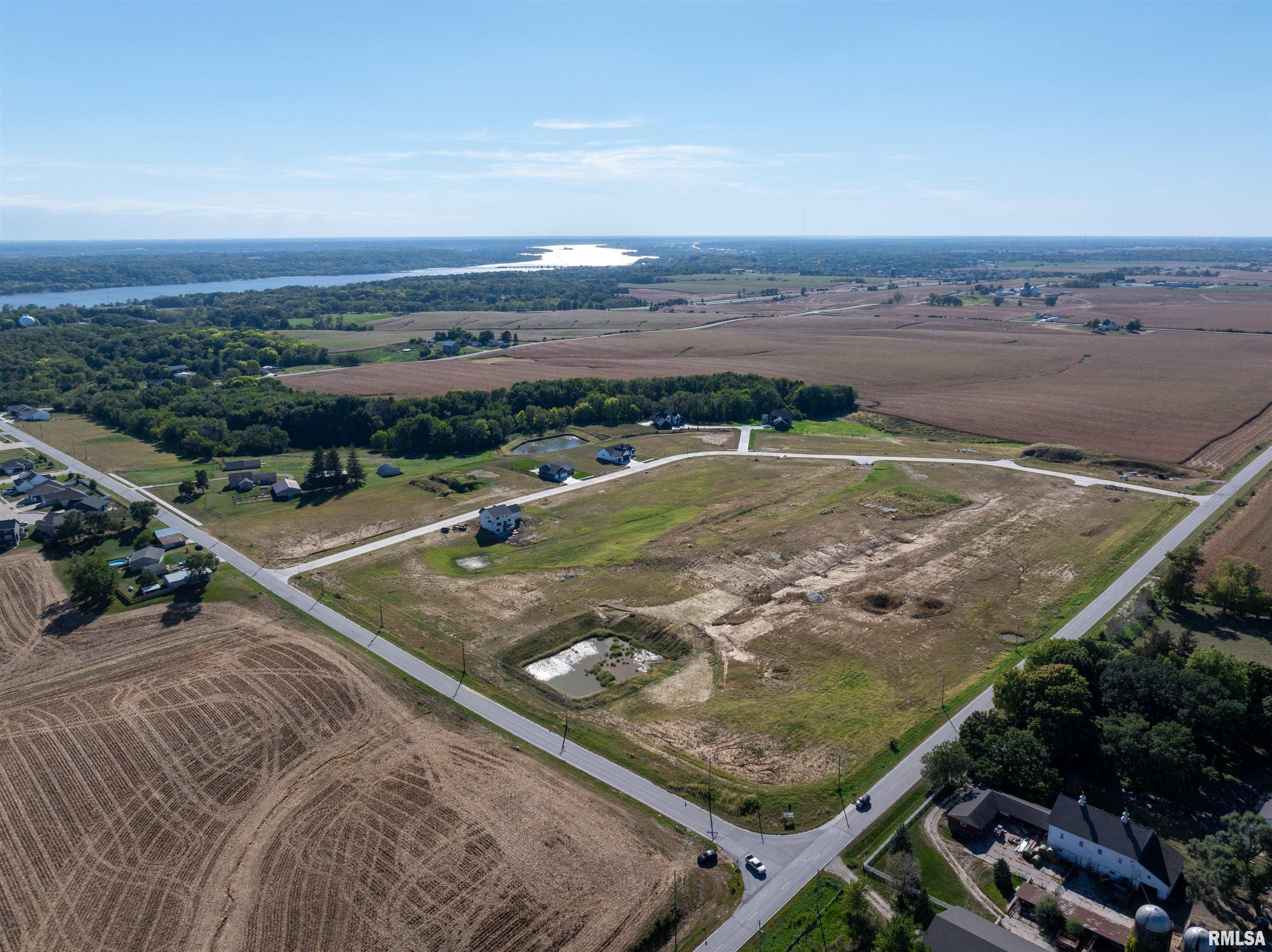 Lot 37 Frank Court, Le Claire, Iowa image 27