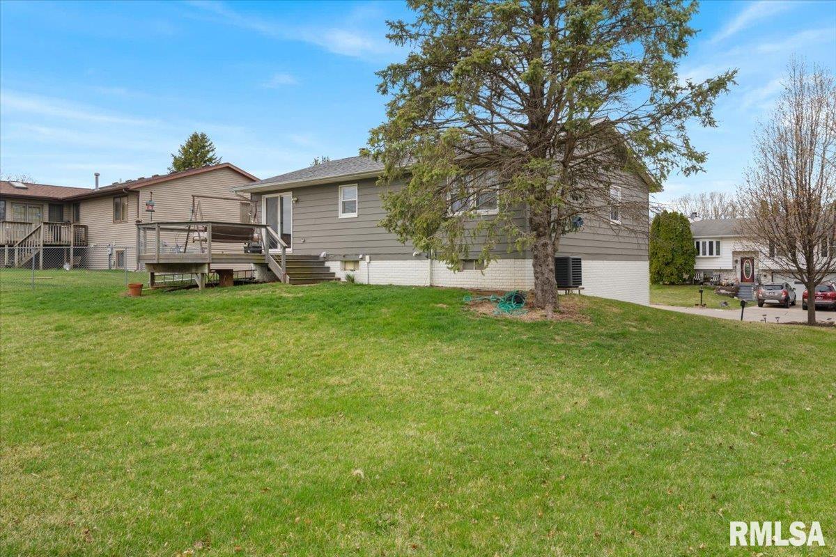 2233 N Pioneer Street, Davenport, Iowa image 36