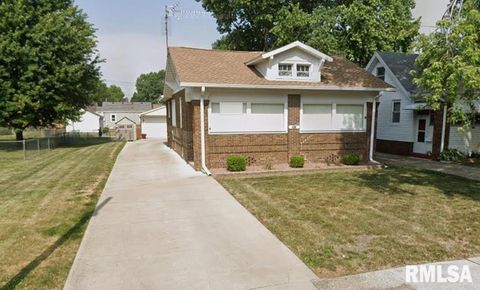 Homes For Sale - 2029 N 7th Street<br/> Sangamon County, Springfield, IL 62702