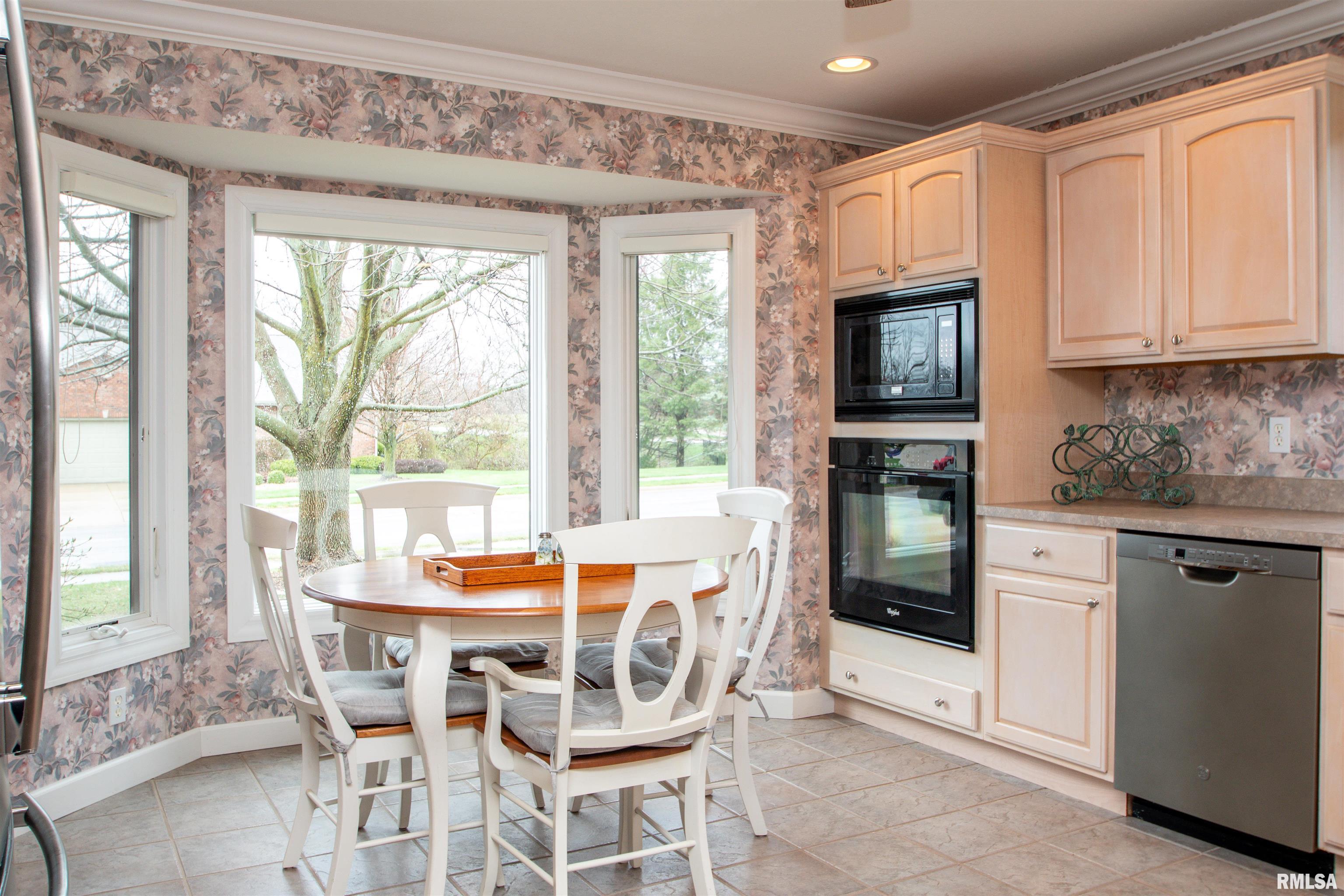 2506 W Benton Court, Peoria, Illinois image 14