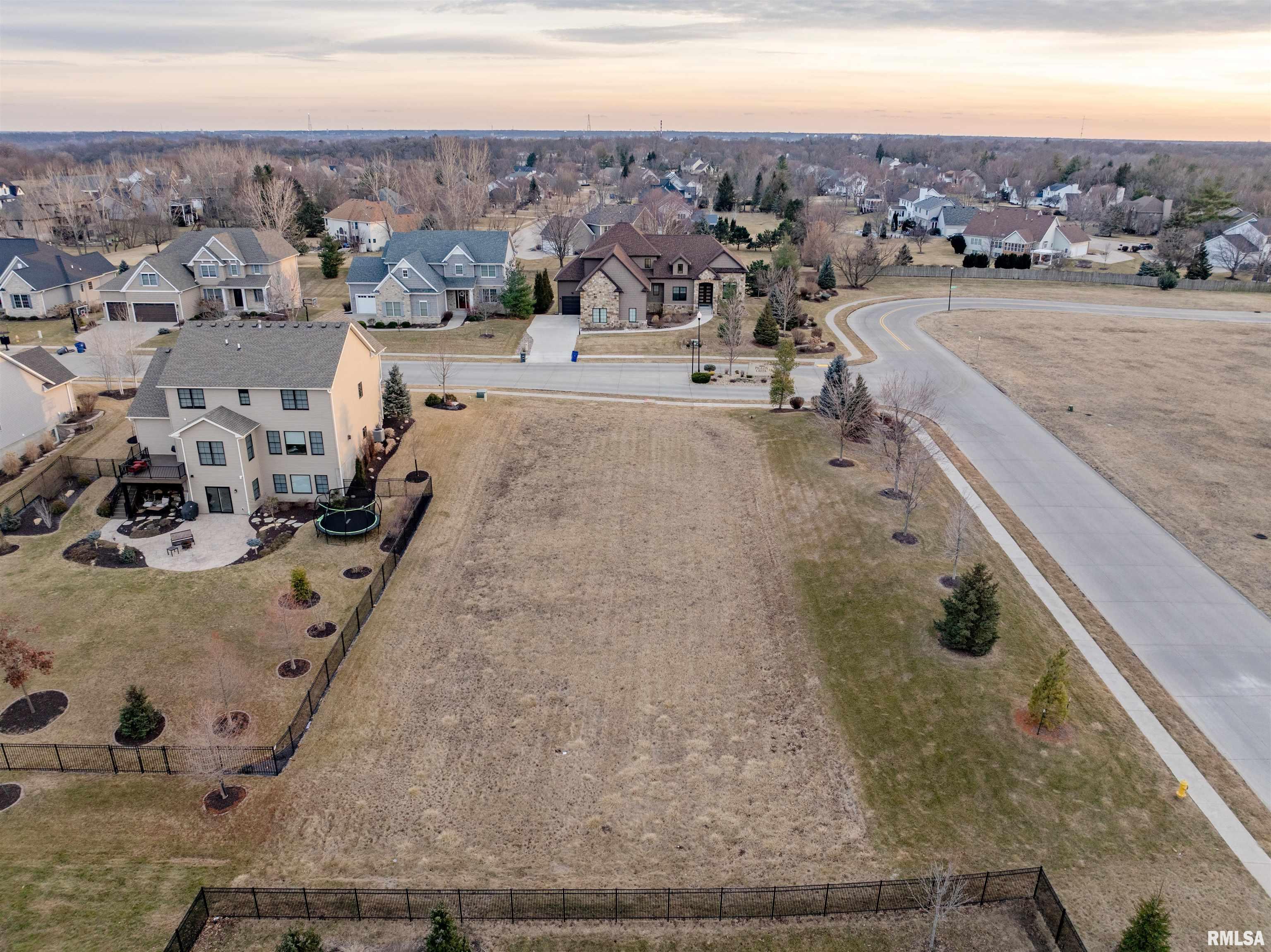 5856 Settlers Pointe Circle, Bettendorf, Iowa image 7