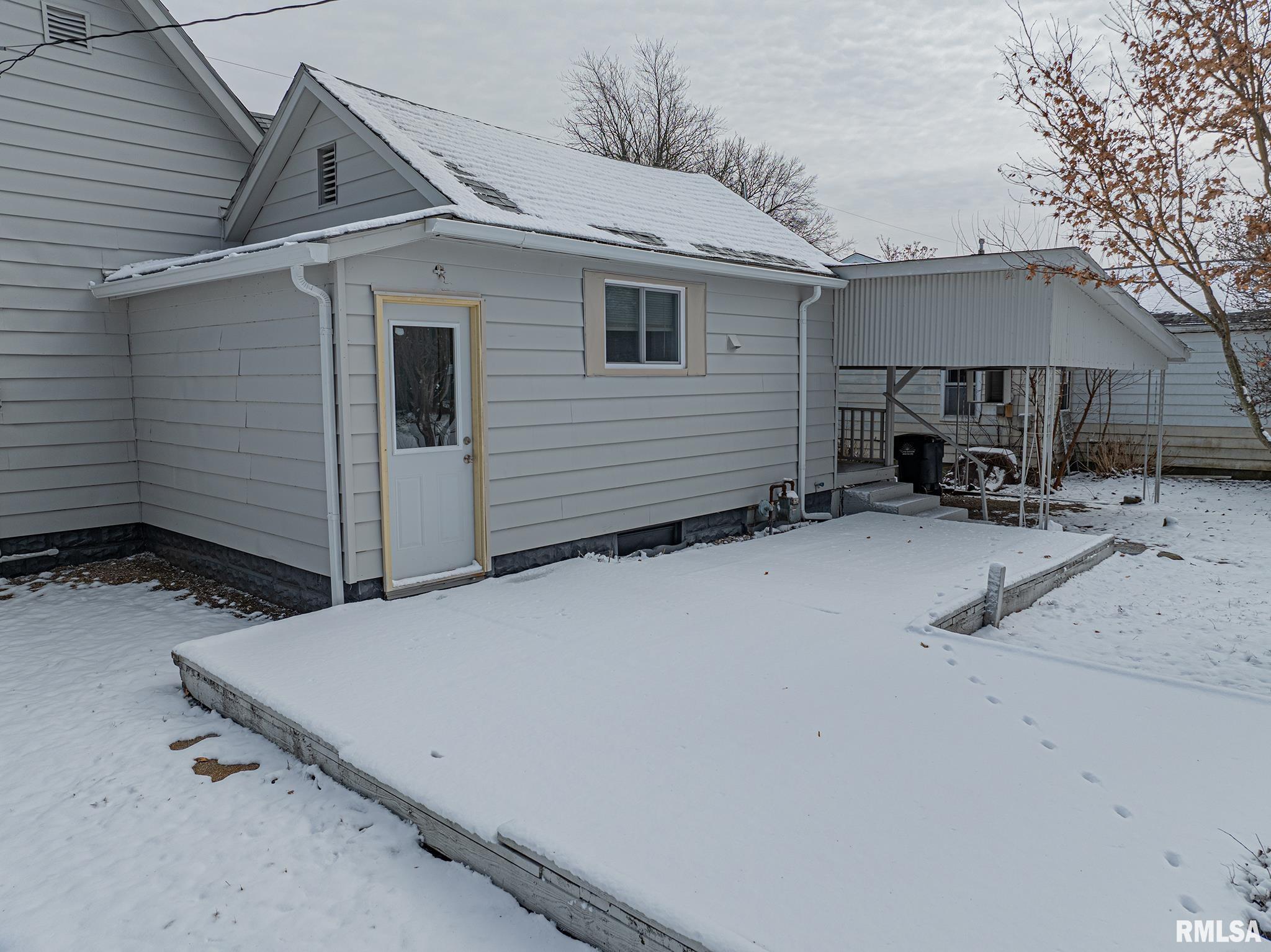 407 NW 6th Street, Fairfield, Illinois image 9