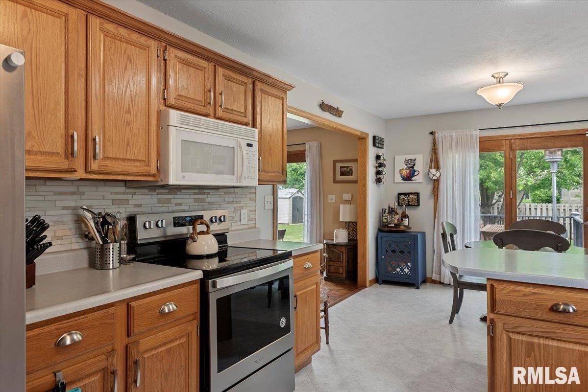 1215 Christopher Lane, Springfield, Illinois image 14