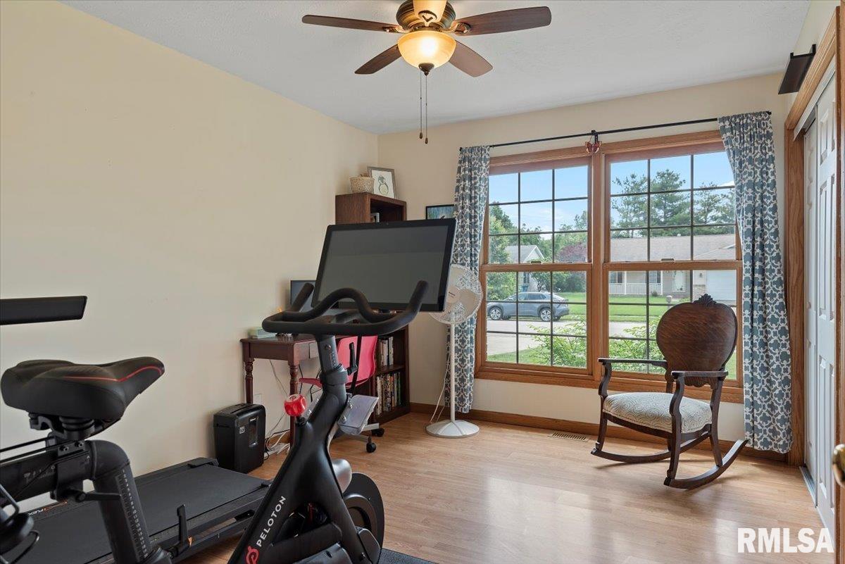 1215 Christopher Lane, Springfield, Illinois image 25