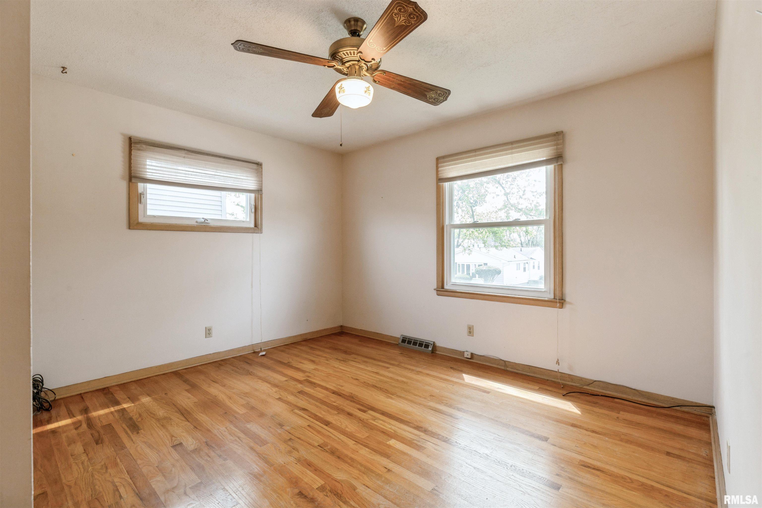 4733 20th Avenue, Moline, Illinois image 18