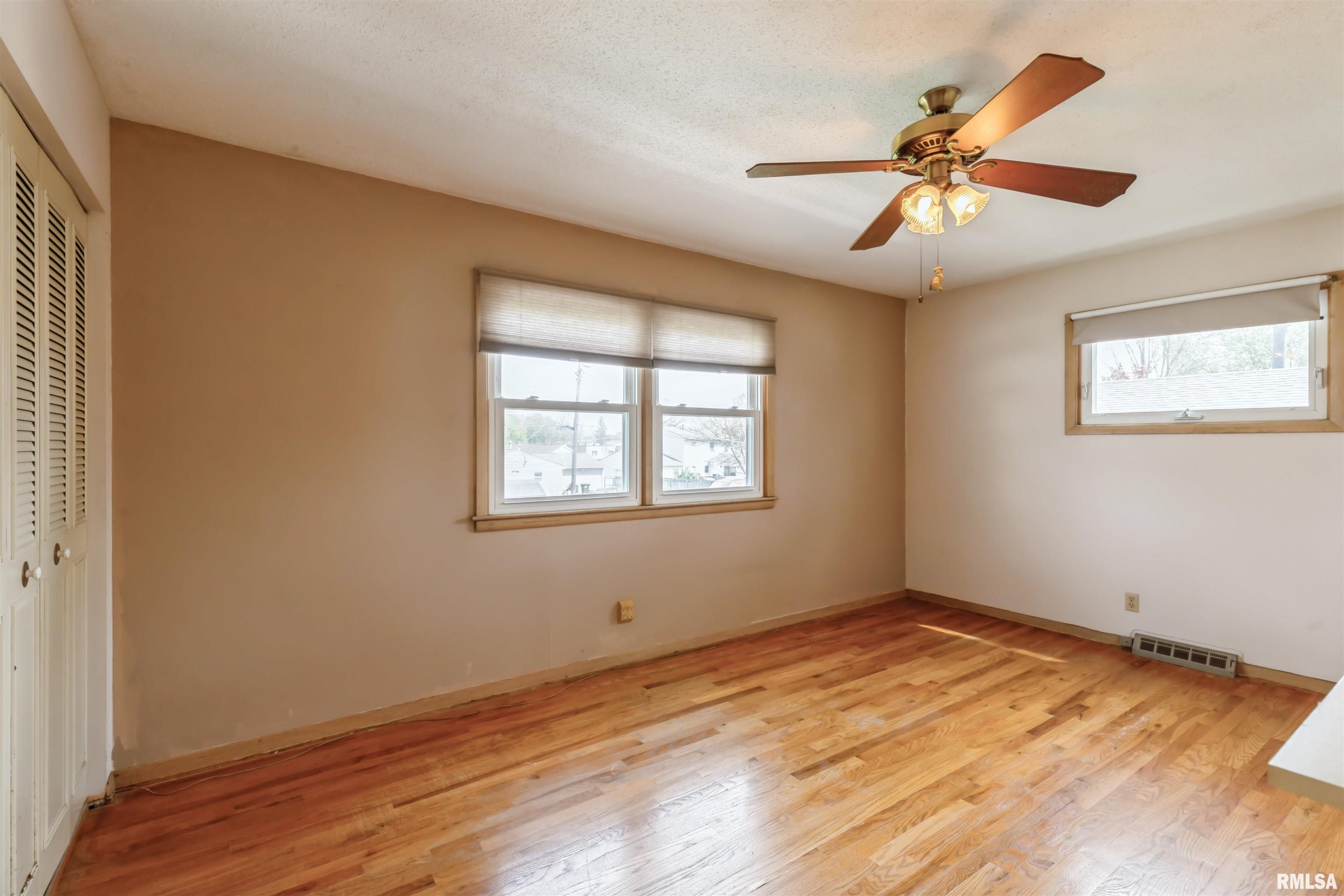 4733 20th Avenue, Moline, Illinois image 15
