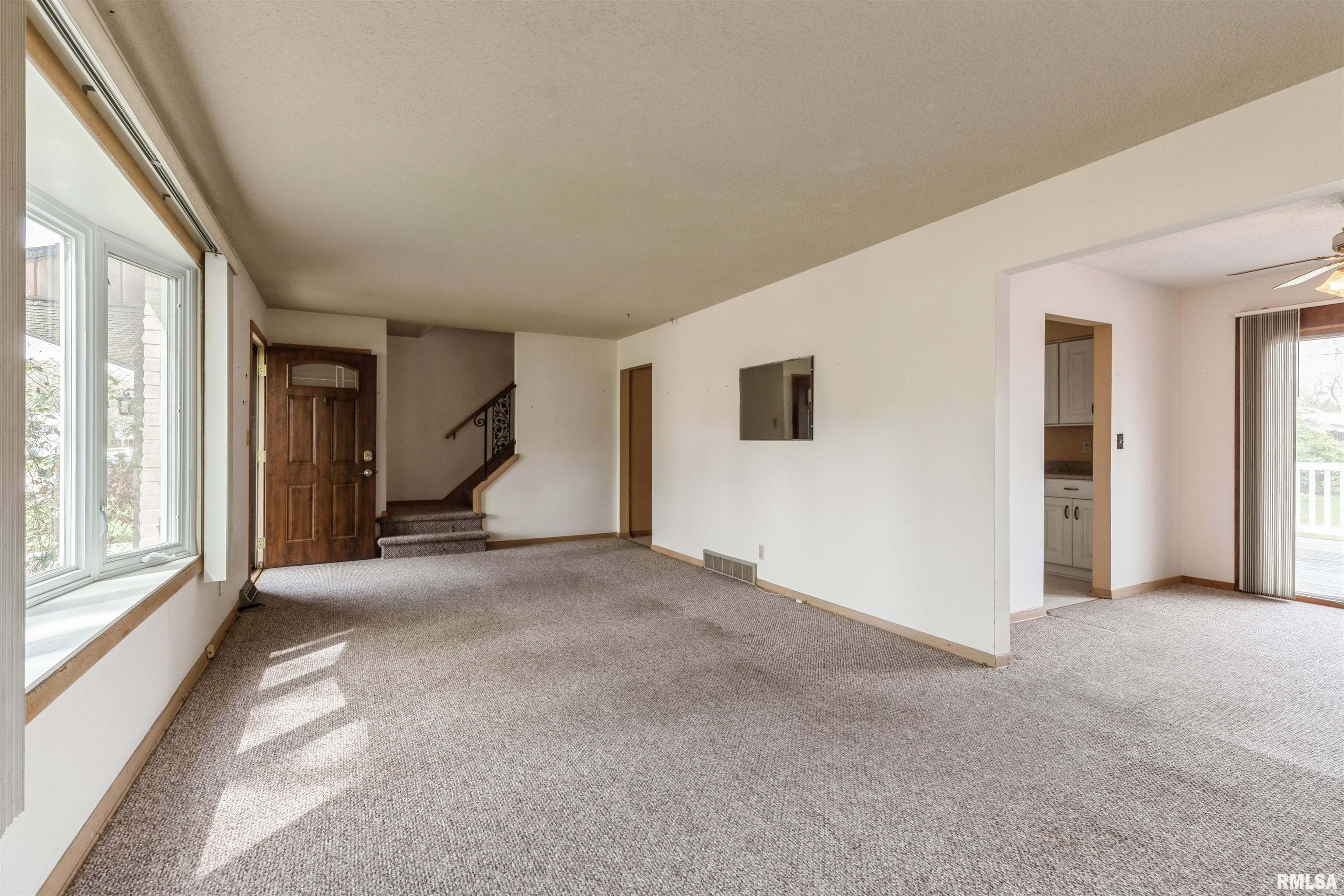 4733 20th Avenue, Moline, Illinois image 5