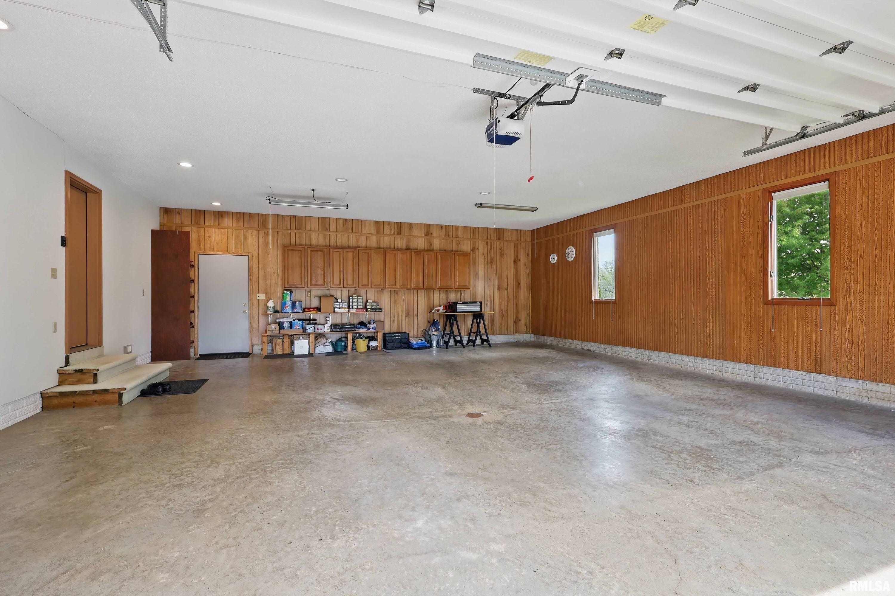 1 E Timberline Court, Blue Grass, Iowa image 46