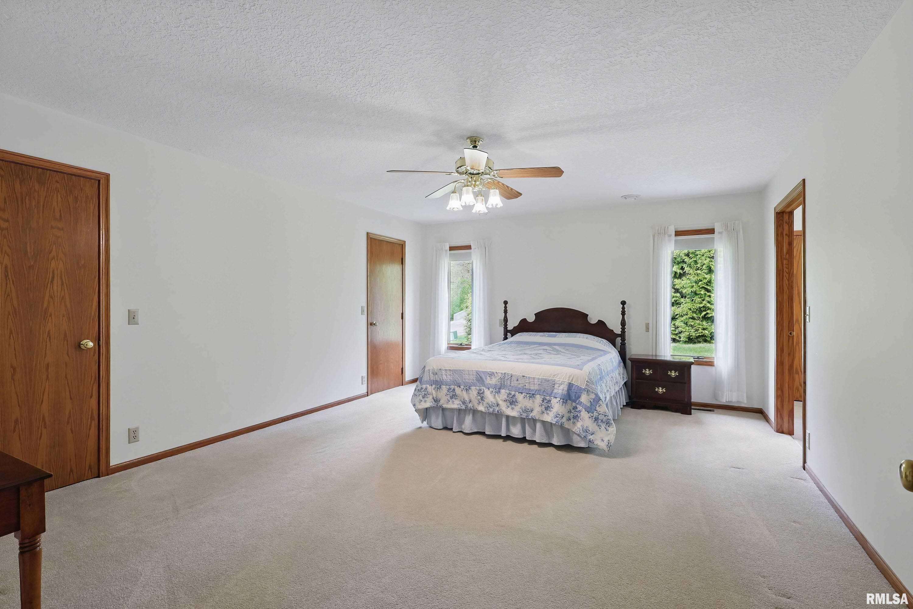 1 E Timberline Court, Blue Grass, Iowa image 25