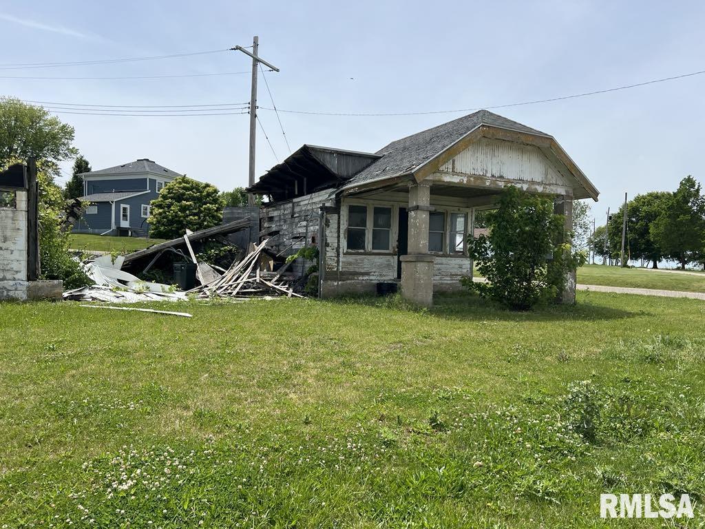 102 & 104 W 1st Street, Table Grove, Illinois image 8