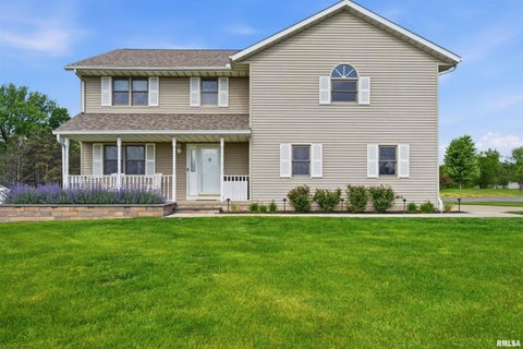 Homes For Sale - 142 Legion Road<br/> Washington, IL 61571
