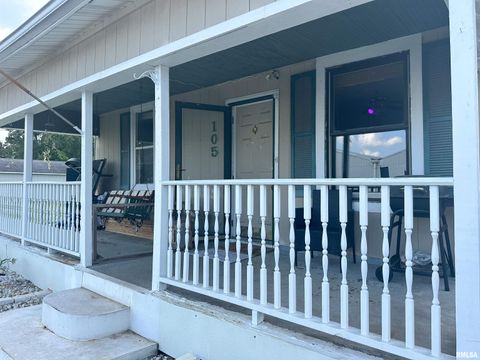 Homes For Sale - 105 S 27th Street<br/> Williamson County, Herrin, IL 62948