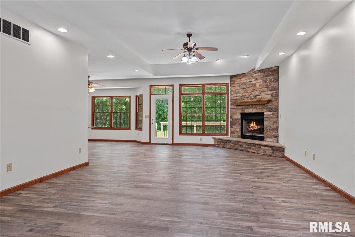 8065 Mechanicsburg Road, Springfield, Illinois image 7