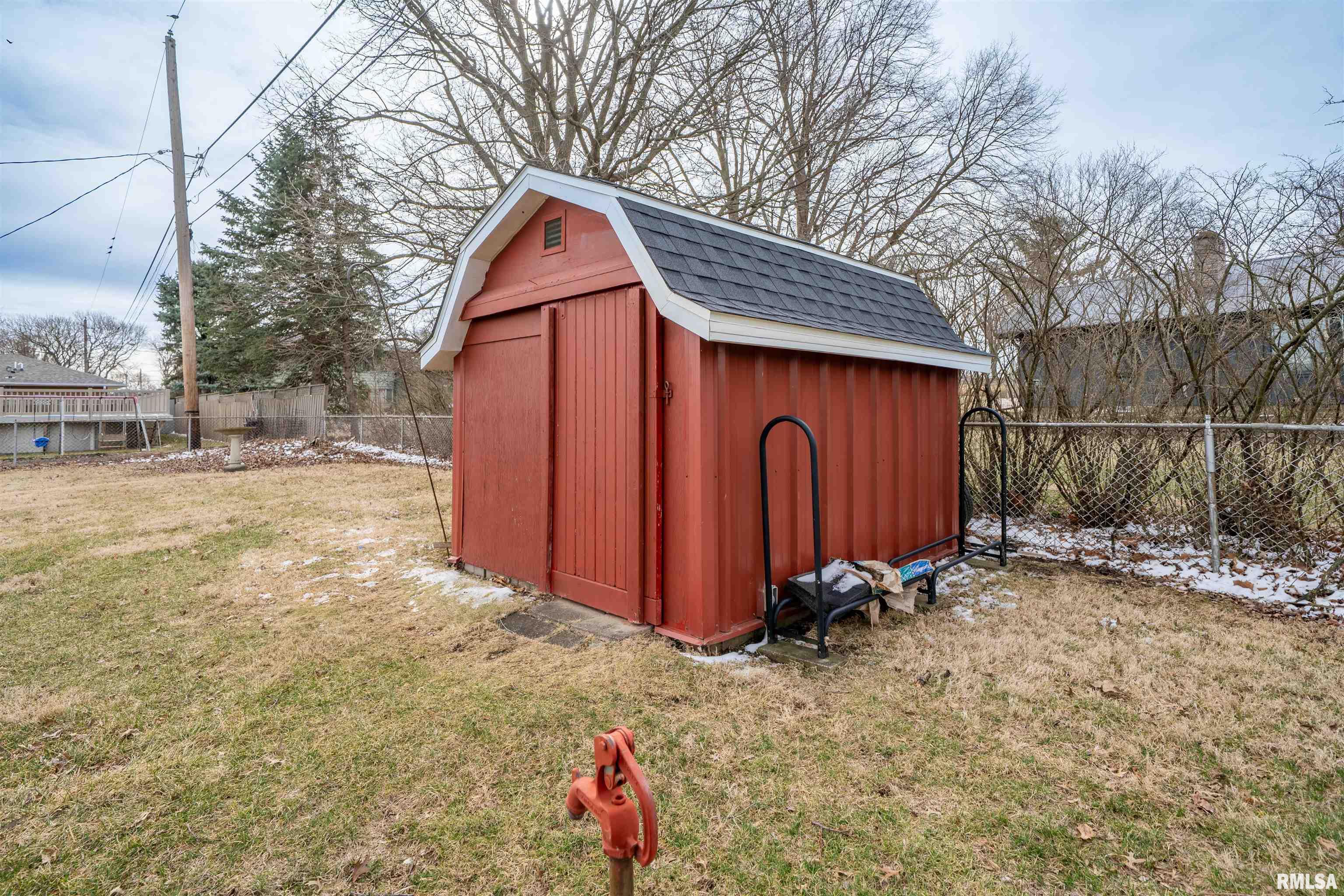 505 W Prairie Street, Roanoke, Illinois image 32