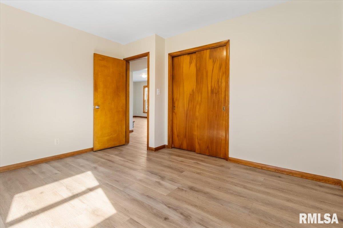 219 E Parkside Drive, Washburn, Illinois image 28