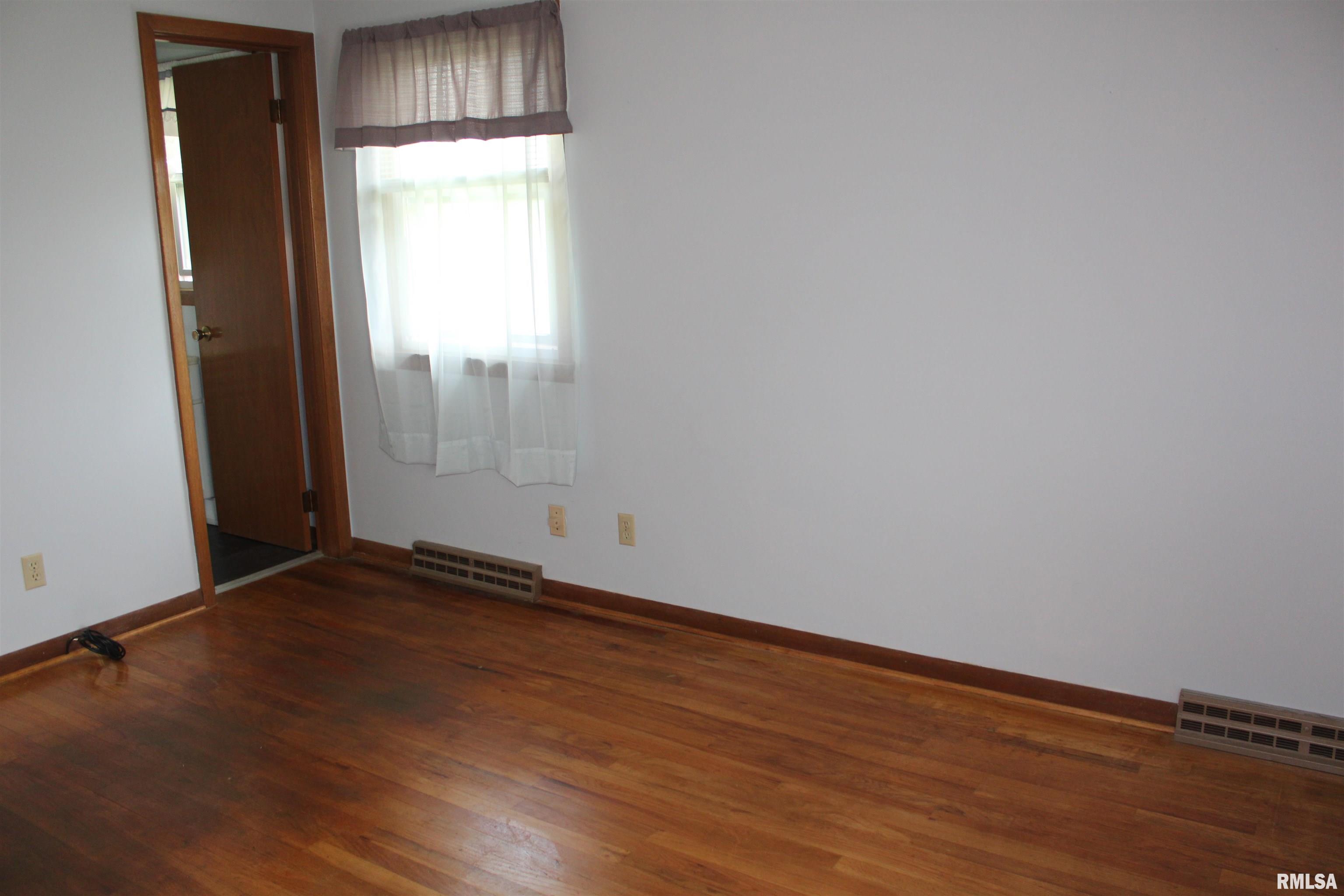 2107 W 38th Place, Davenport, Iowa image 23