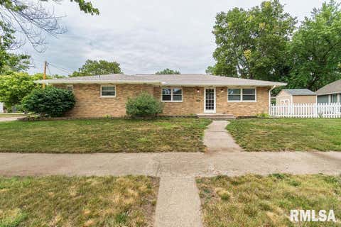 Homes For Sale - 900 S 4th Street<br/> Pekin, IL 61554