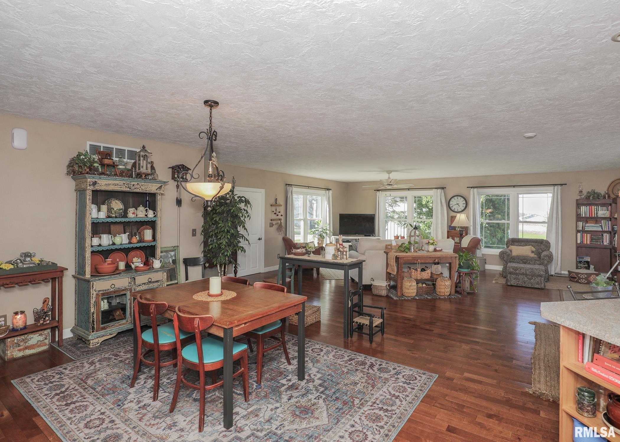 301 E Center Avenue, Rio, Illinois image 15