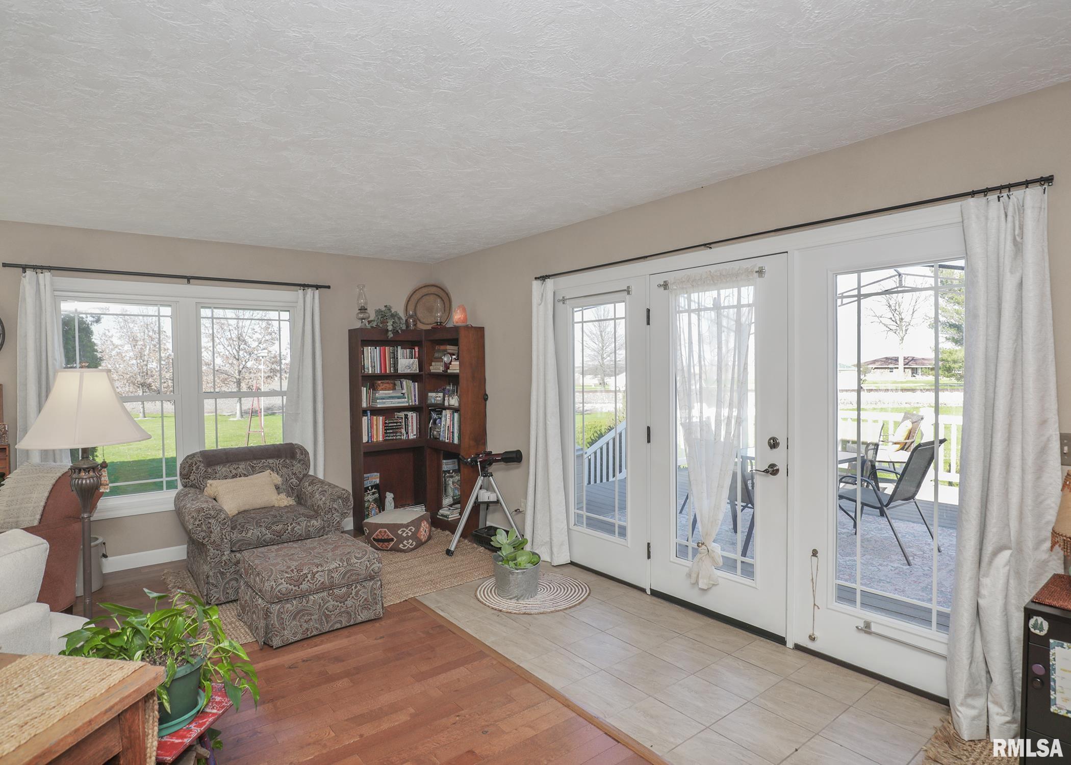 301 E Center Avenue, Rio, Illinois image 16