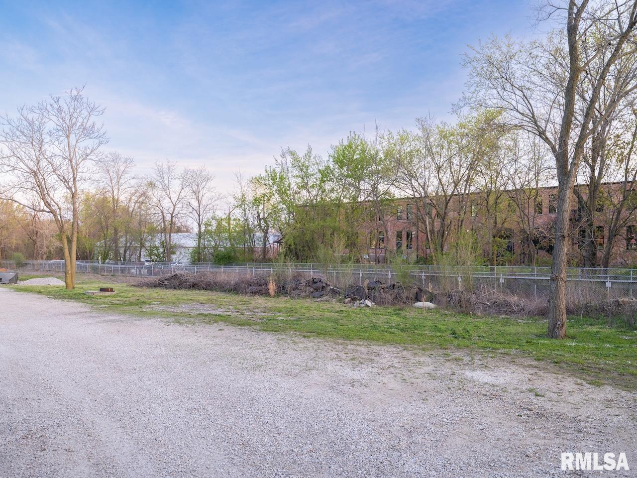 E Moneta Avenue, Peoria Heights, Illinois image 7