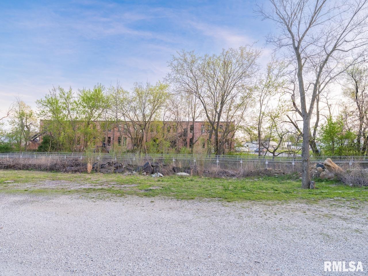E Moneta Avenue, Peoria Heights, Illinois image 8