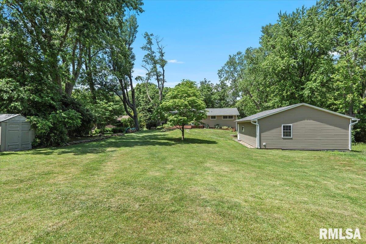 2314 E Lake Shore Drive, Springfield, Illinois image 28