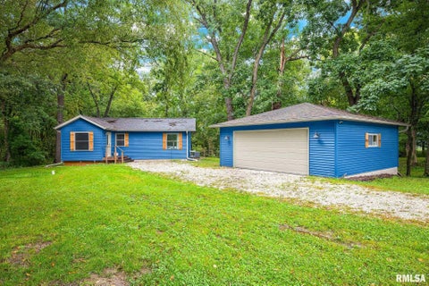 Homes For Sale - 146 Forest View Road<br/> Dahinda, IL 61428