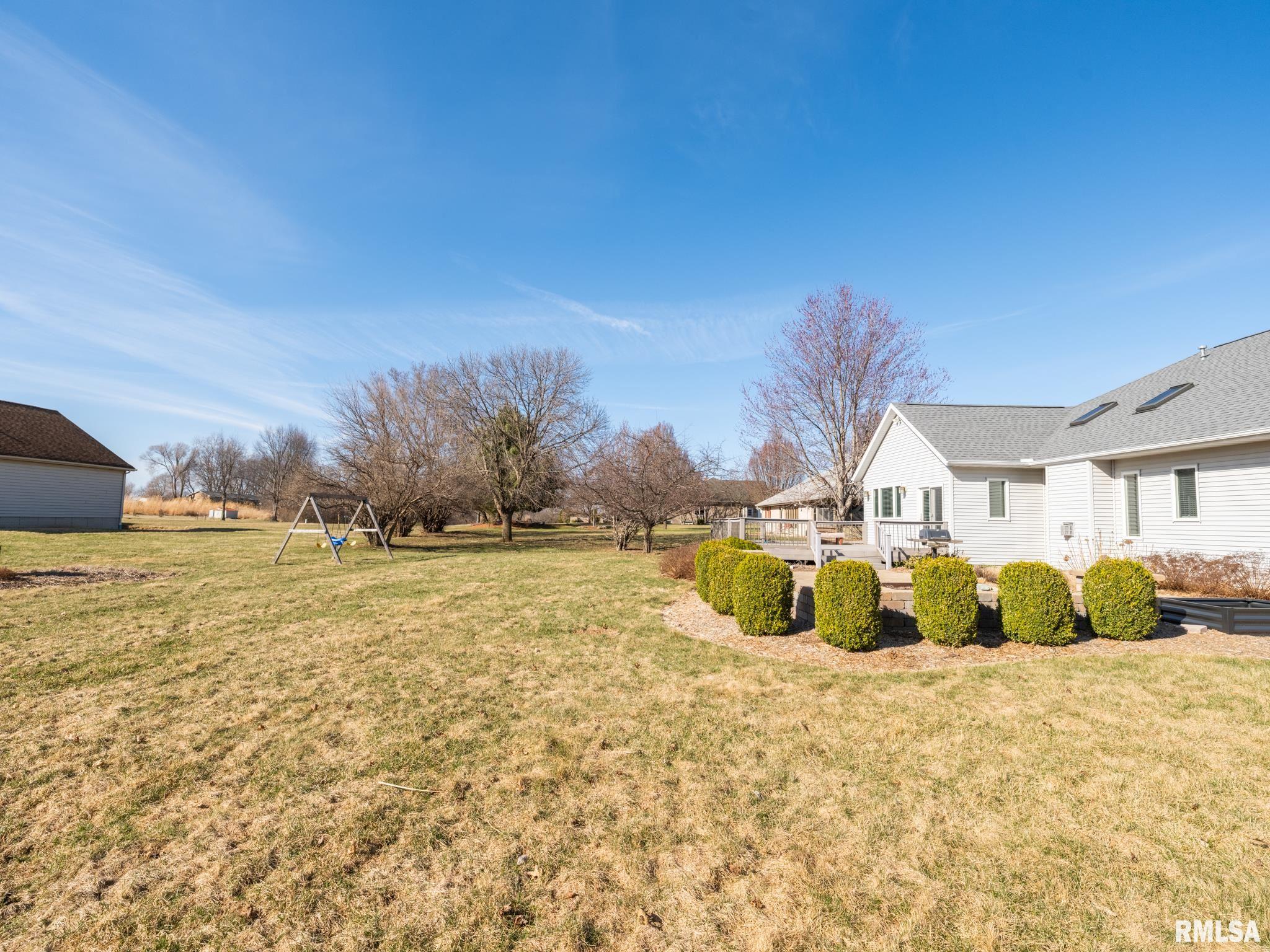 602 Country Club Lane, Pekin, Illinois image 36