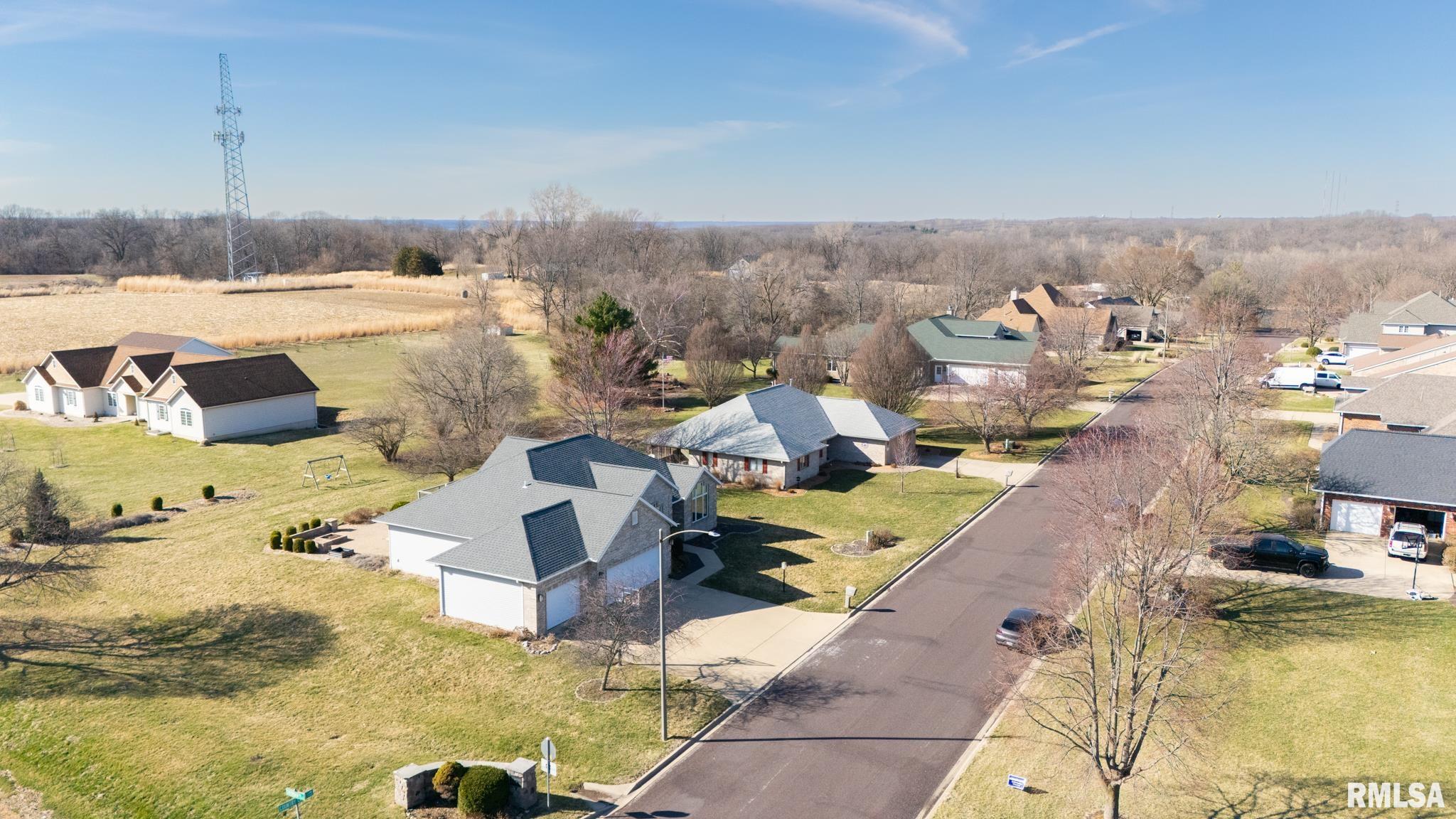 602 Country Club Lane, Pekin, Illinois image 43