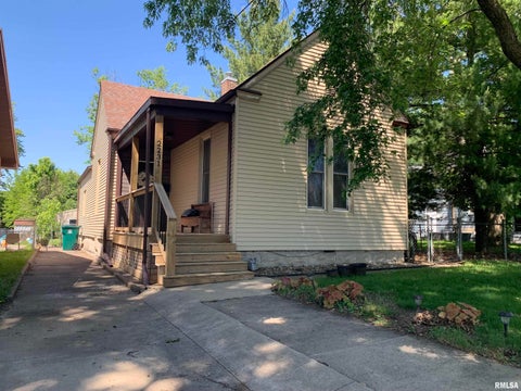 Homes For Sale - 2231 Jefferson Street<br/> Quincy, IL 62301