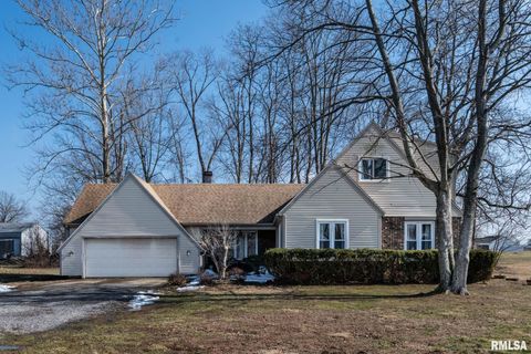 Homes For Sale - 6278 Market Road<br/> Williamson County, Marion, IL 62959