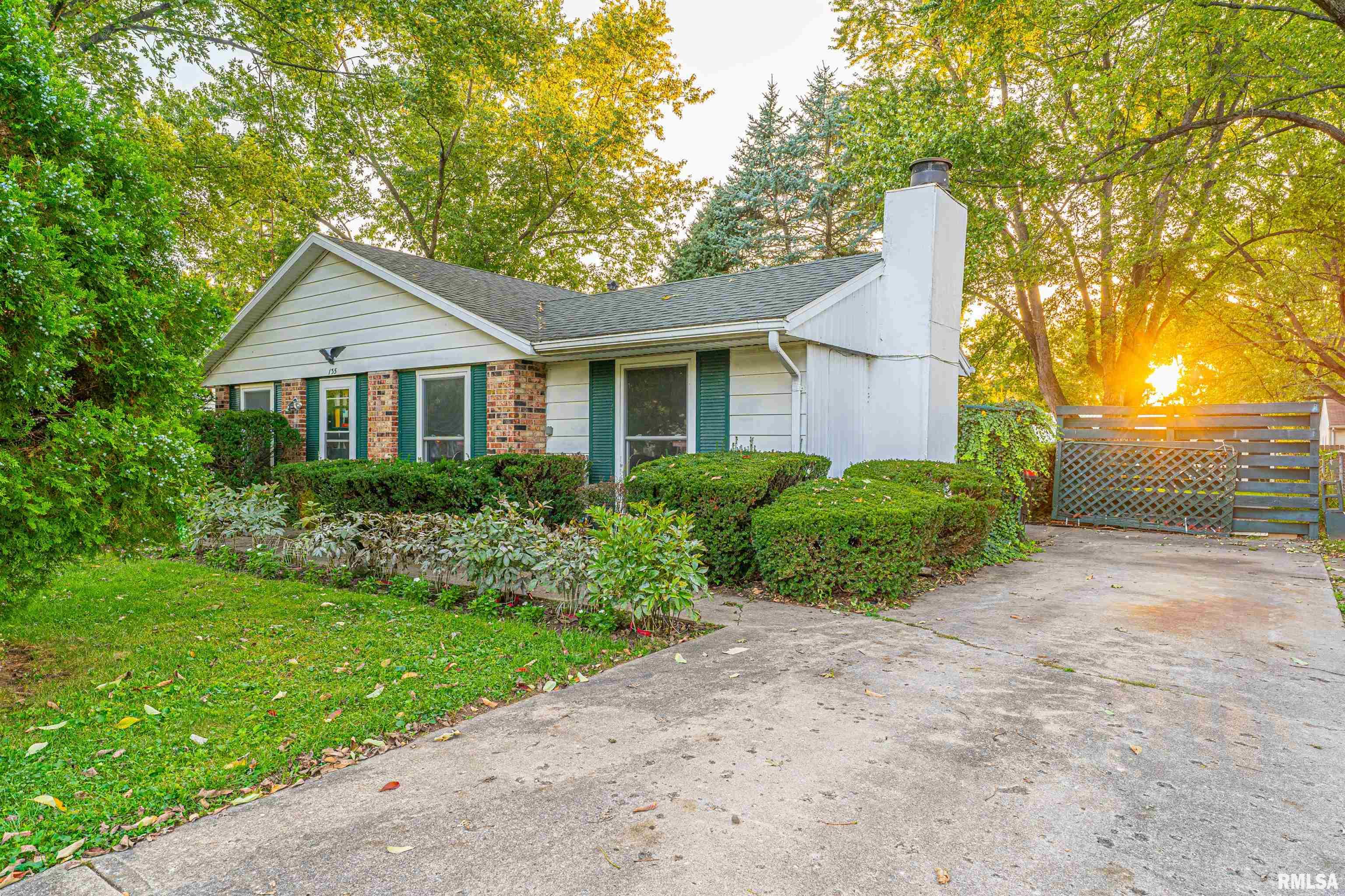 135 WHITE Avenue