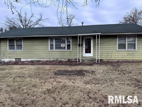 Homes For Sale - 6 W Westway Drive<br/> Decatur, IL 62522