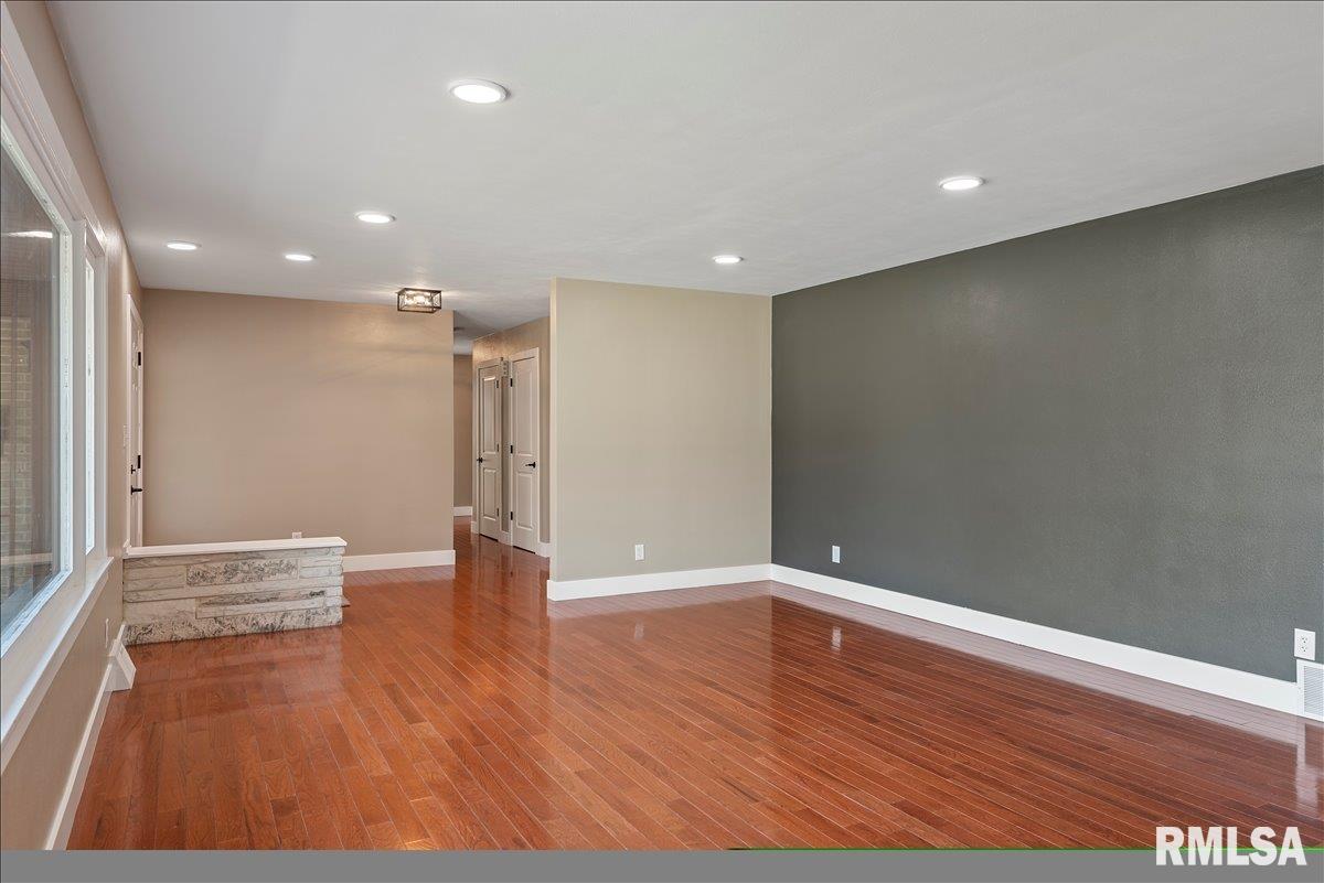 2116 Trowbridge Road, Springfield, Illinois image 6