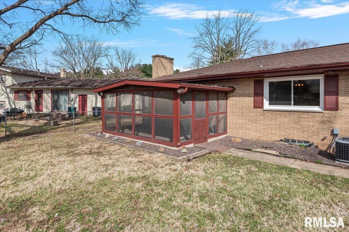 2116 Trowbridge Road, Springfield, Illinois image 40