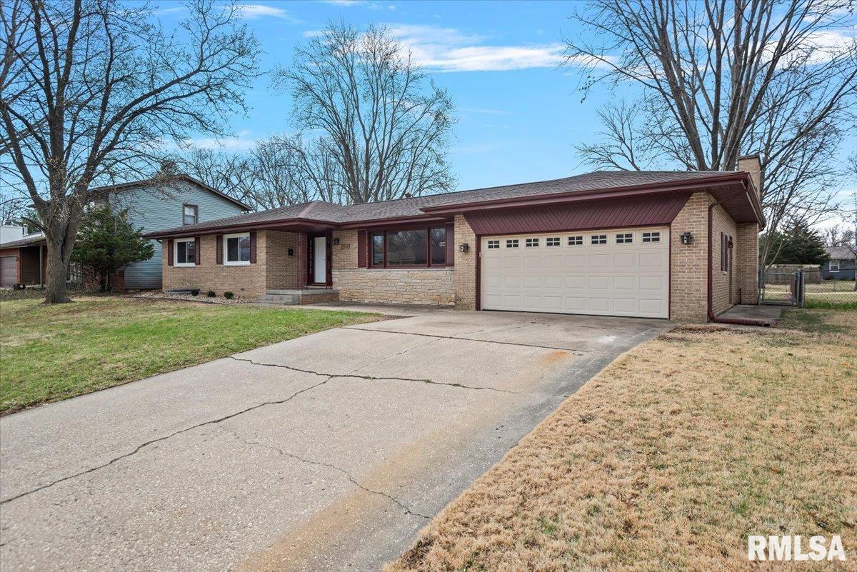 2116 Trowbridge Road, Springfield, Illinois image 2