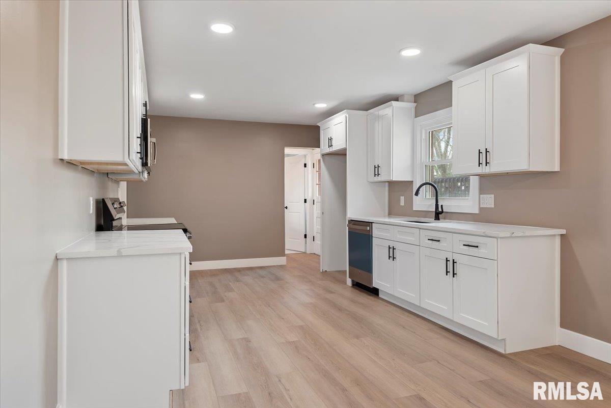 2116 Trowbridge Road, Springfield, Illinois image 11