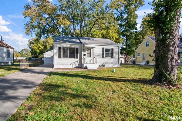 1957 LEE ST, SPRINGFIELD, IL 62703 - Image ed03e2db7f2ea0787e196445e9dad45b/2129219293