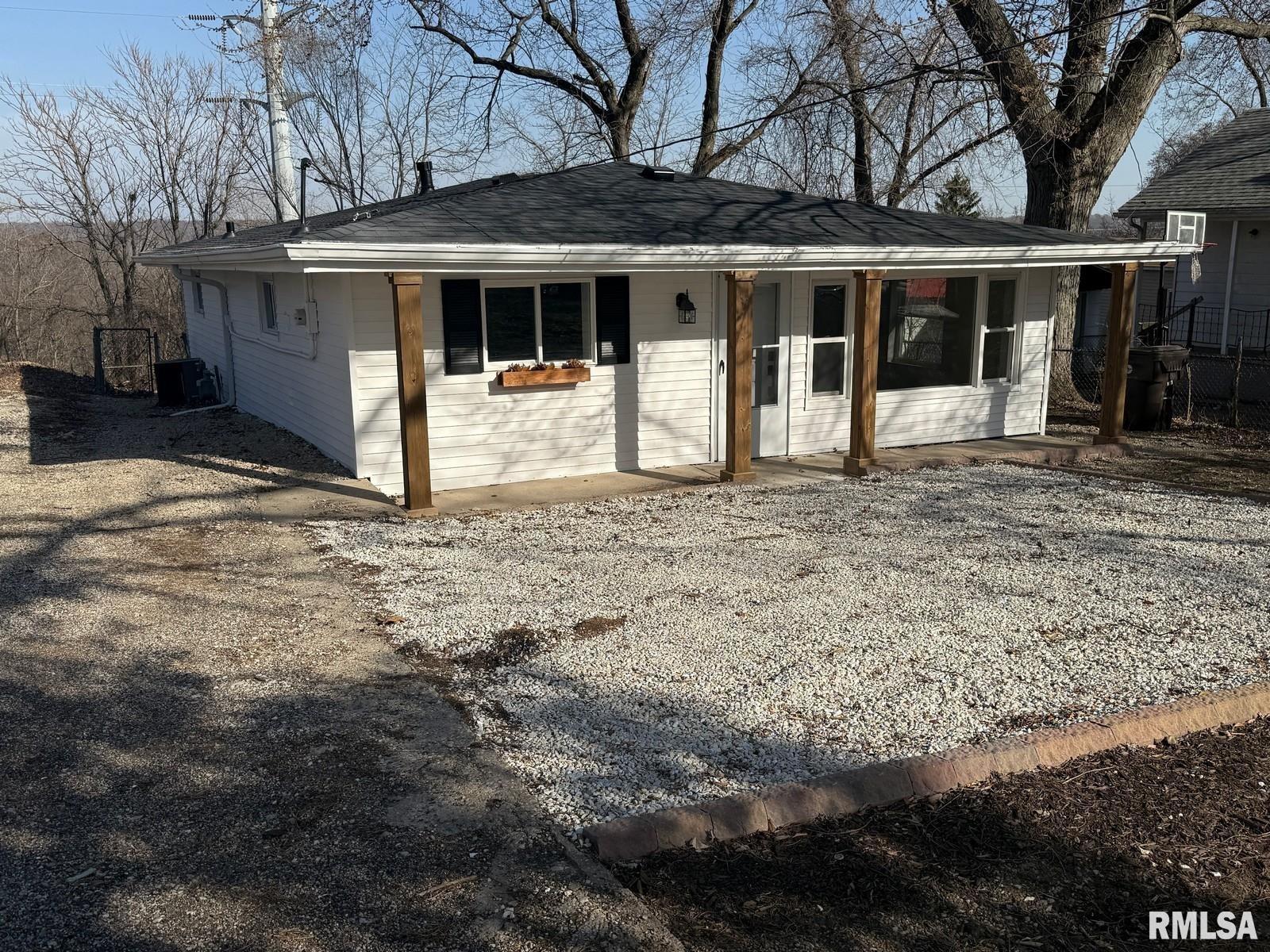 3212 N Harvard Avenue, Peoria, Illinois image 2
